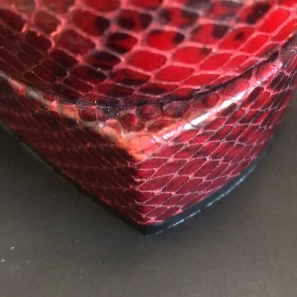 ‼️SOLD‼️L’INTERVALLE red snake skin flats, Size 6 US, Made in Spain. - Picture 12 of 13
